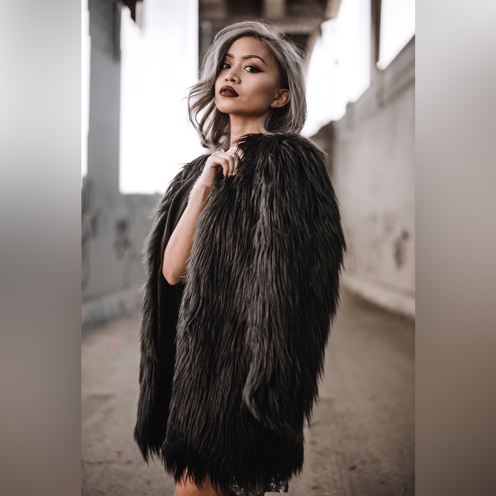🖤 Dark Queen 👑 Faux Fur Coat